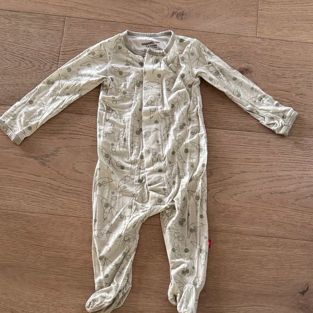Magnetic Me Beige Footie with Nature Motif